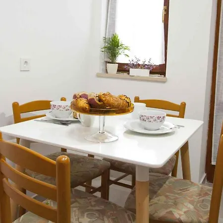 In - Insel Krk 36848 * فربنيك