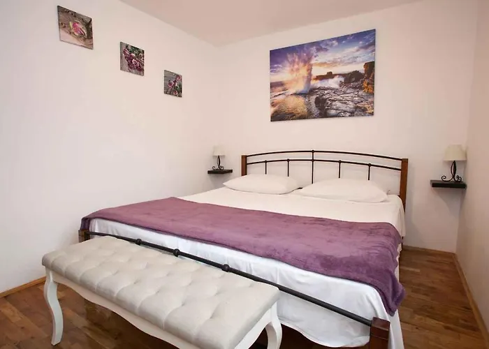 In - Insel Krk 36848 Apartment Vrbnik (Primorje-Gorski Kotar)